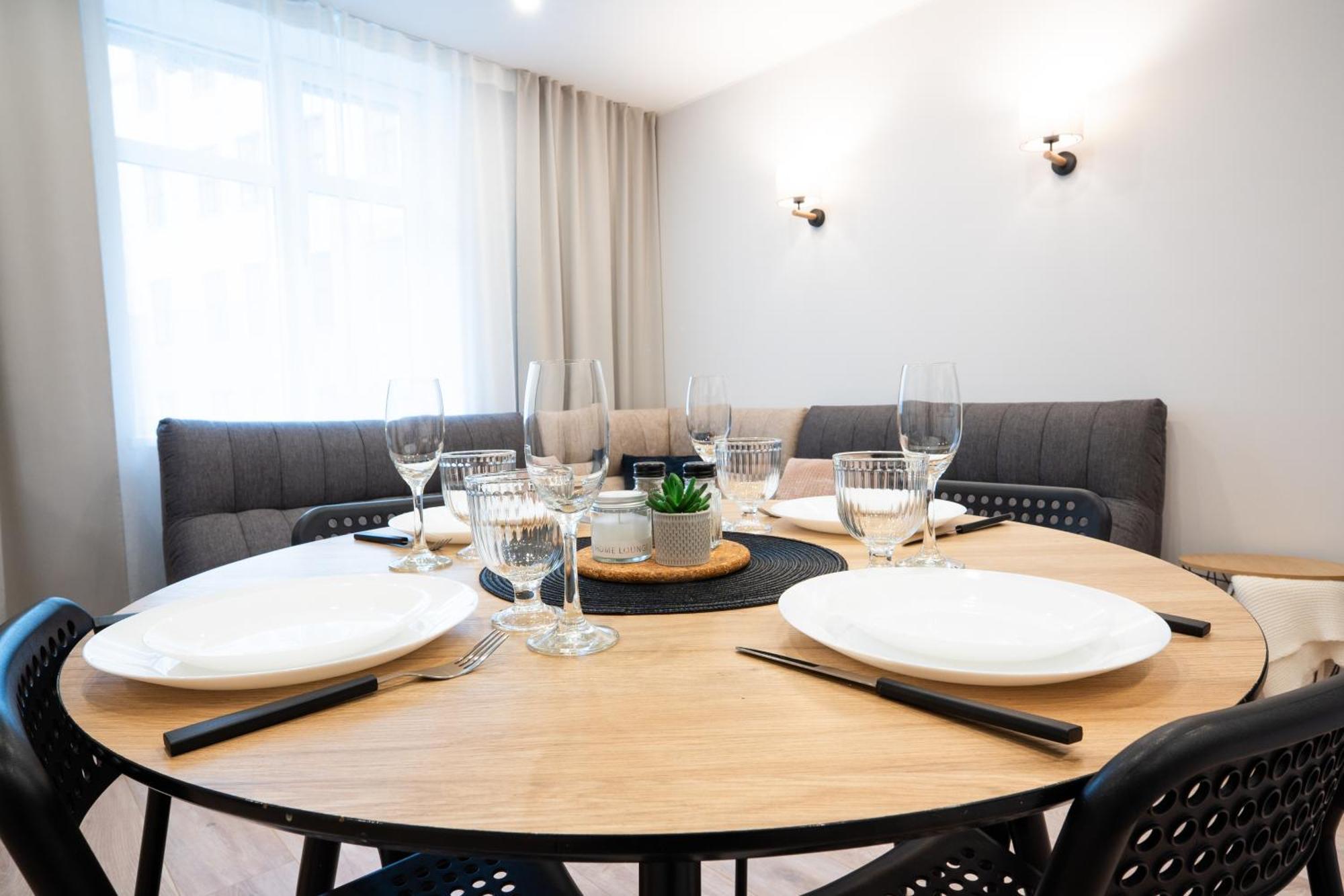 Friends And Family Vacation Apartments Riga Eksteriør bilde